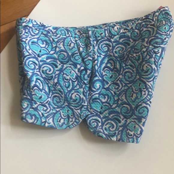 Lilly Pulitzer Shorts - Picture 3 of 11